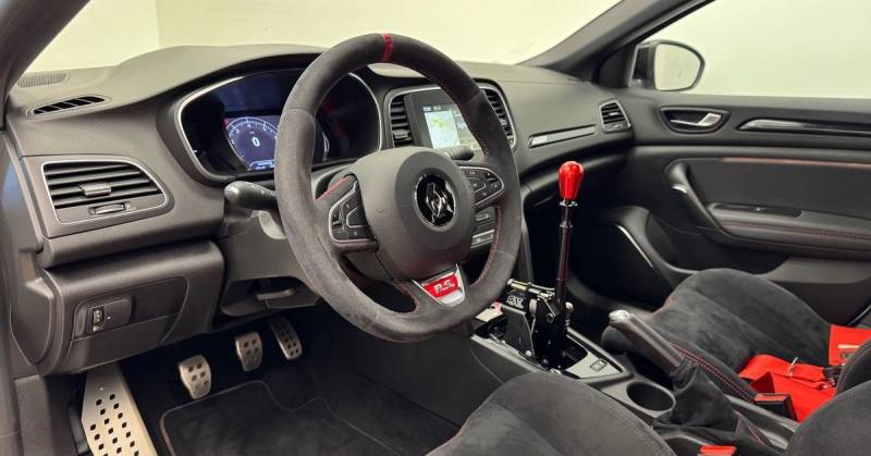 RENAULT Megane IV RS TROPHY R N°411/500