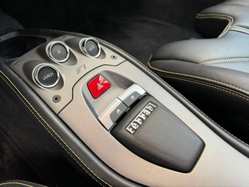 Ferrari 458 Italia V8 4.5 570 ch