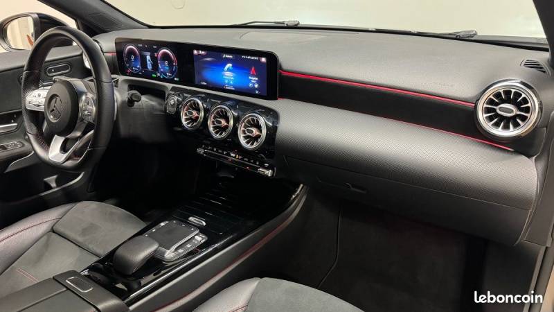 Vente voiture d'occasion Mercedes Benz Classe A 250 e 160 + 102 AMG Line à Lyon