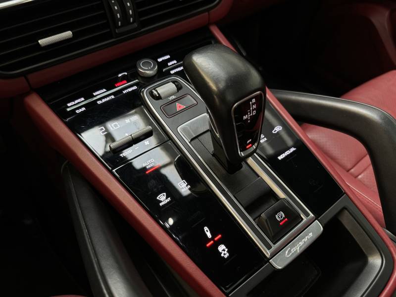 Porsche Cayenne Coupé 3.0 462 ch E-HYBRID