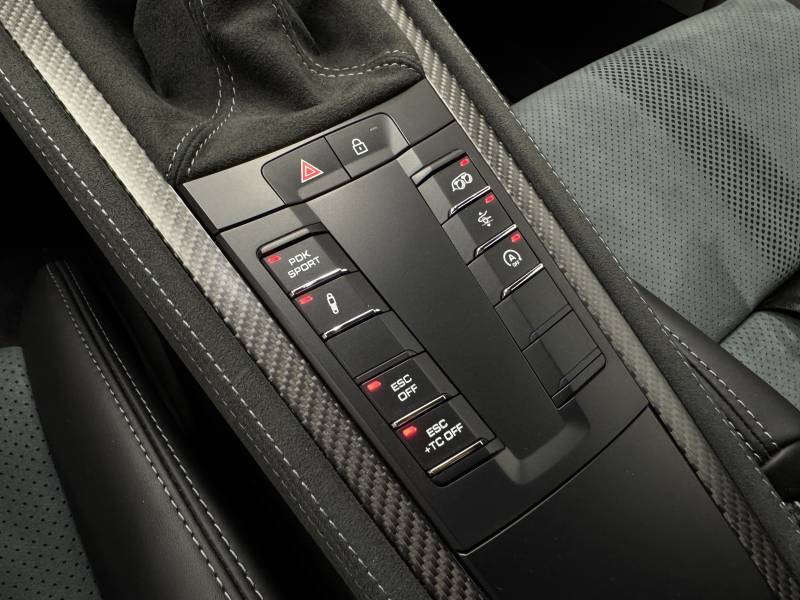 Porsche 718 Cayman GT4 RS Pack Weissach