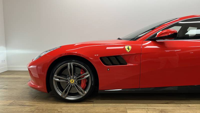 Ferrari GTC4 Lusso V12 6.3 690 ch