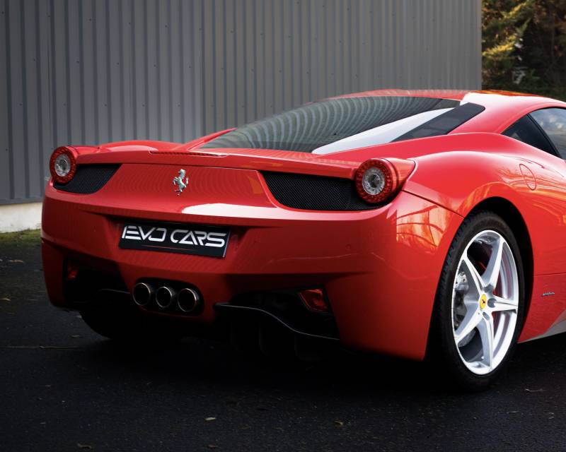 Ferrari 458 Italia V8 4.5 570 ch