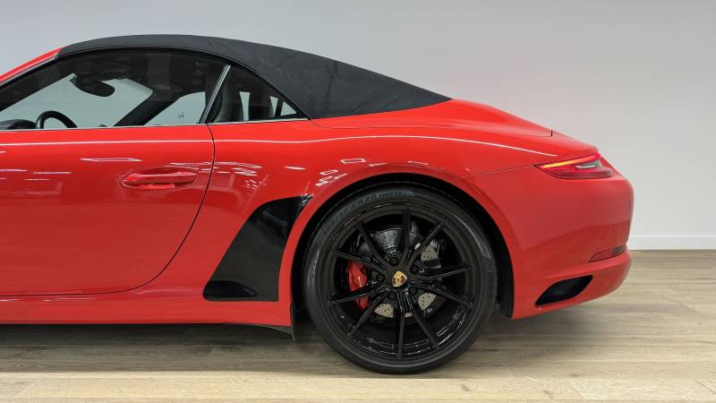 Porsche 911 991.2 Carrera S Cabriolet 3.0 420 ch PDK