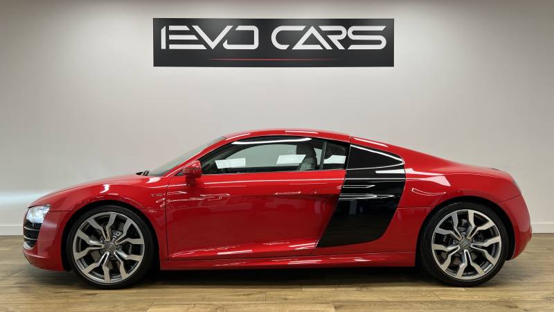 Audi R8 V 10 Coupé 5.2 FSI 525 ch Quattro R-Tronic