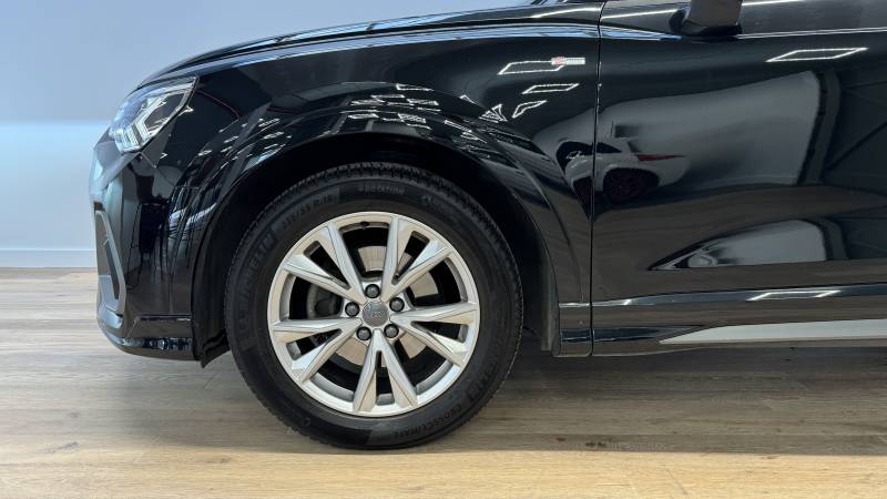 Vente voiture d'occasion Audi Q3 35 TDI S-LINE S Tronic près de Lyon