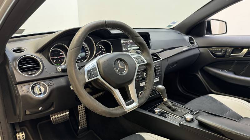 Mercedes-Benz Classe C 63 C63 AMG Édition 507