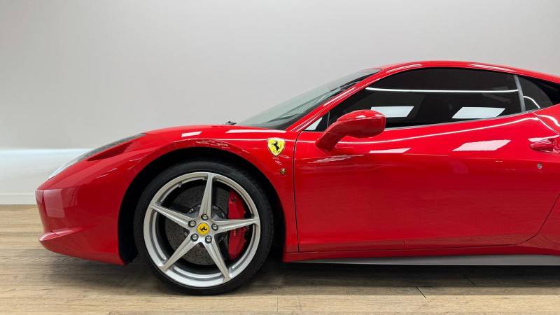 Ferrari 458 Italia V8 4.5 570 ch