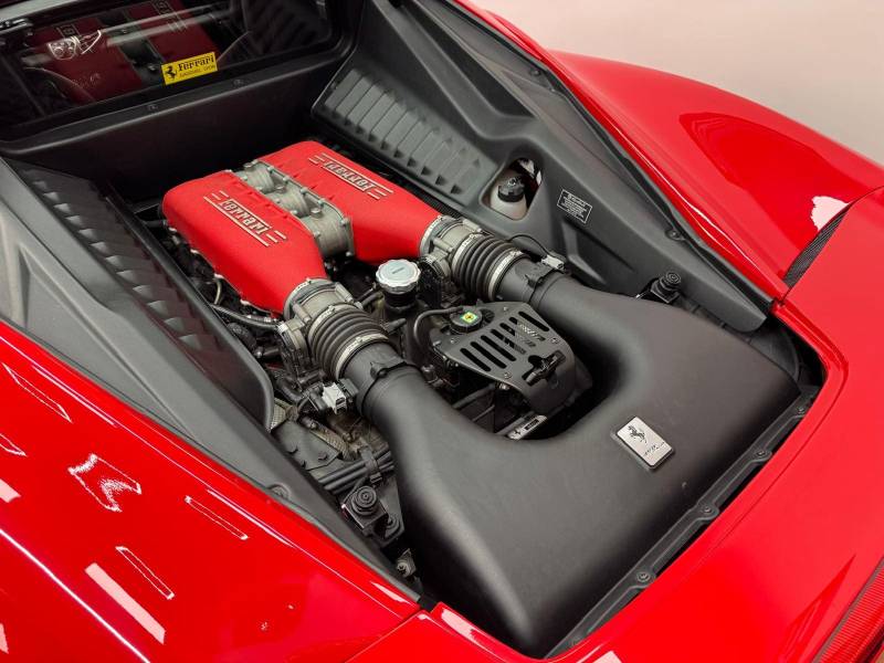 Ferrari 458 Italia V8 4.5 570 ch