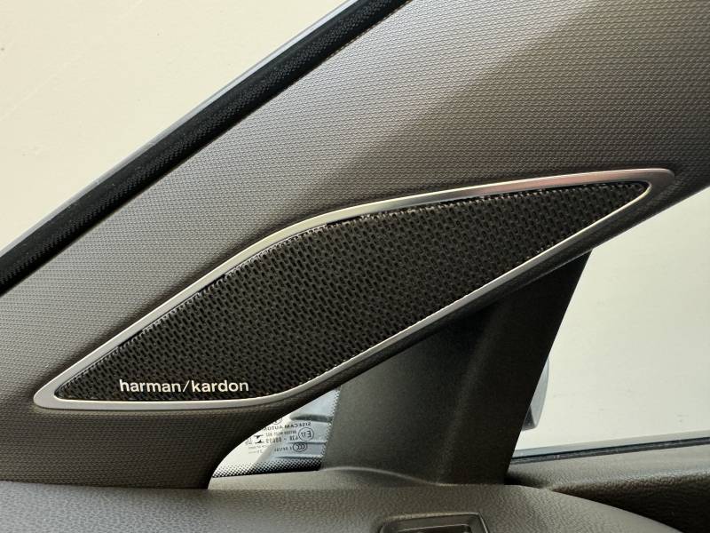 Volkswagen GOLF 8R Pack Performance